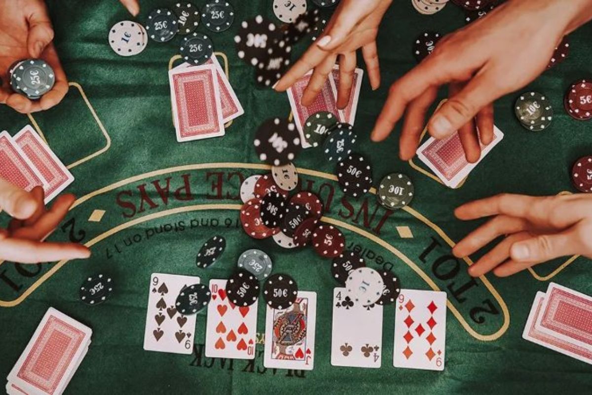 giải mã luật poker và cách chơi trúng thưởng