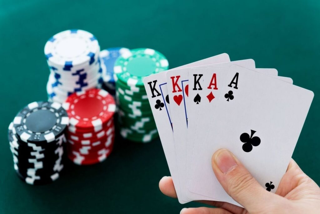 khái niệm bài poker là gì
