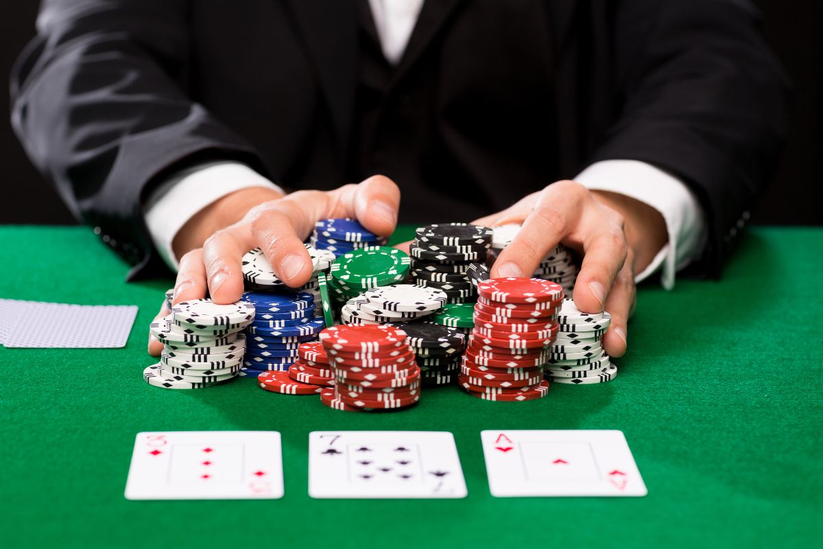 Thuật ngữ poker và cách chơi dễ chiến thắng